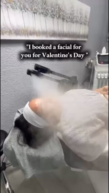 The gift your skin (and your mind) are literally begging for! 💖✨Nothing says “I love you” like a moment of pure relaxation. Whether it’s for Valentine’s Day or just because you deserve it after a long day, at Hair Transplant Design, we take care of every detail: from soothing
massages to facials that will make you glow.Our schedule is open! Be like the little girl in the video and book now! 📲 +1 (585) 489-0091.#consentir #tratamiento #relajacion