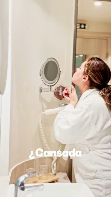 ¡Despídete de la irritación y dile hola a la suavidad definitiva! ✨💖¿Cansada de sufrir cada vez que te toca depilarte? Tenemos la solución perfecta para ti: la depilación láser.
Resultados reales desde la primera sesión.Tratamiento seguro y sin preocupaciones.
Piel suave, tersa y libre de vello por mucho más tiempo.
Es momento de consentirte y olvidarte de los métodos tradicionales que lastiman tu piel.👇 Haz clic en el enlace de nuestra biografía y agenda tu cita hoy mismo. ¡Tu piel merece lo mejor!#depilacionlaser #thebeautydoctors #vellos #belleza